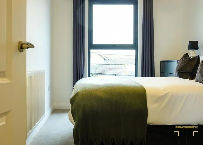 Hotwells Flat 8- Hopewell *